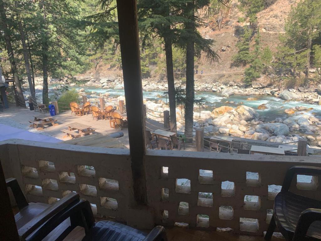 The Alpine Guest House Kasol Εξωτερικό φωτογραφία