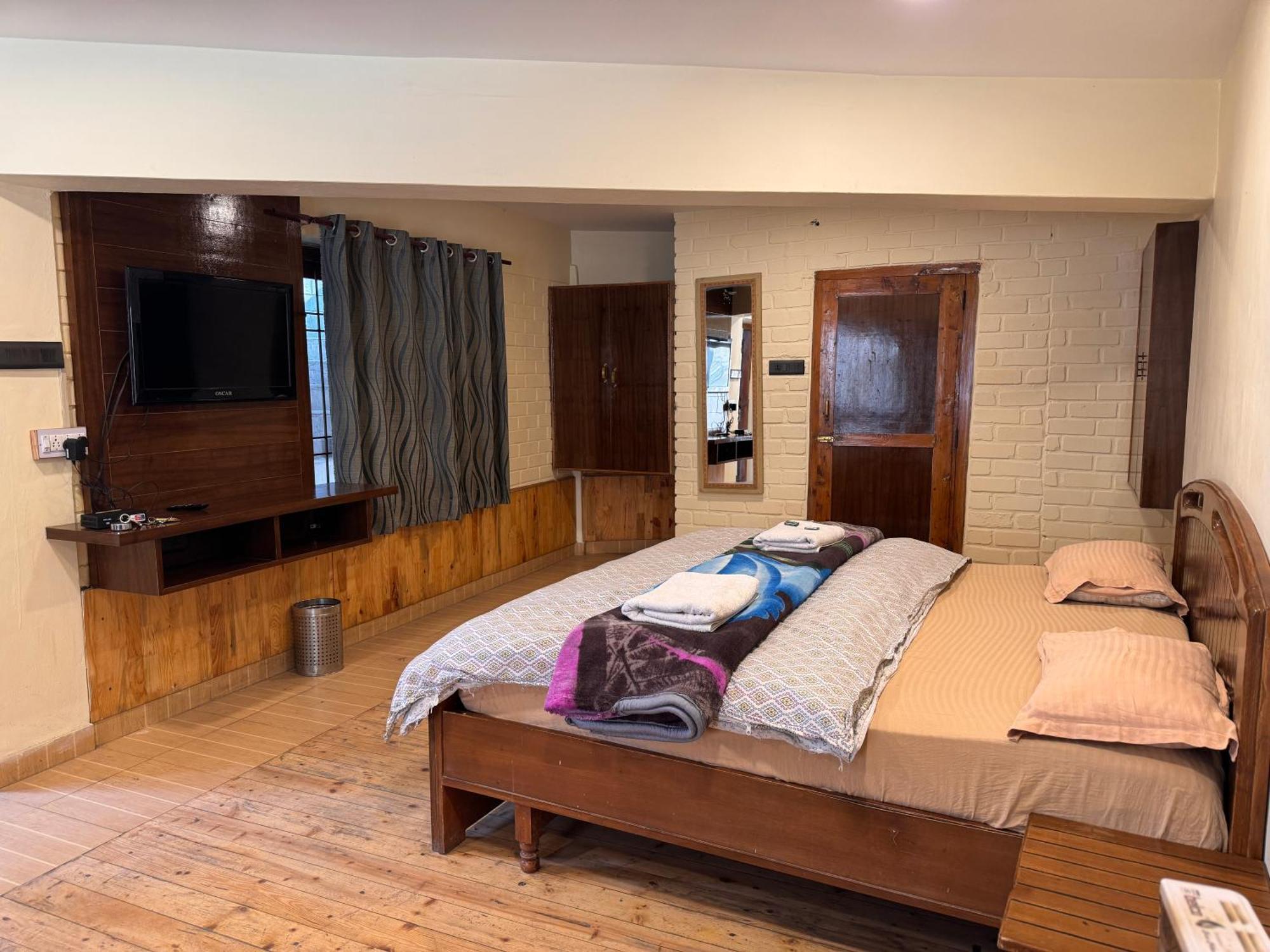 The Alpine Guest House Kasol Εξωτερικό φωτογραφία